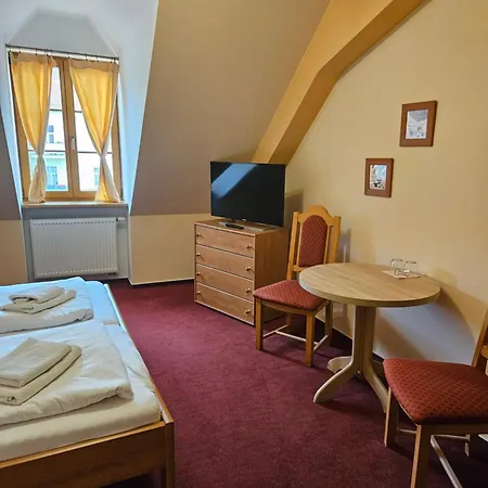Hotel Barbarossa Хеб Экстерьер фото