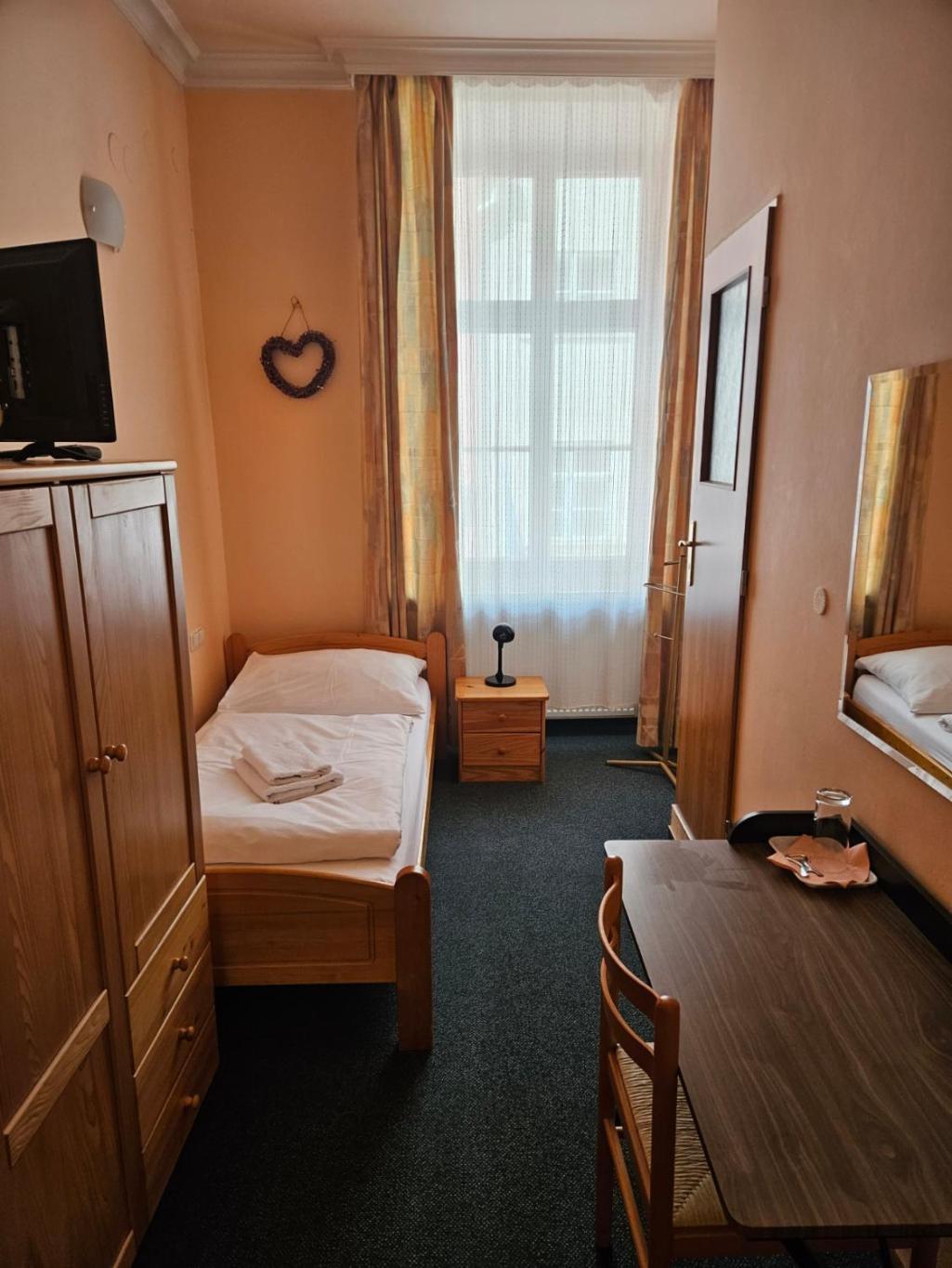 Hotel Barbarossa 4* Cheb
